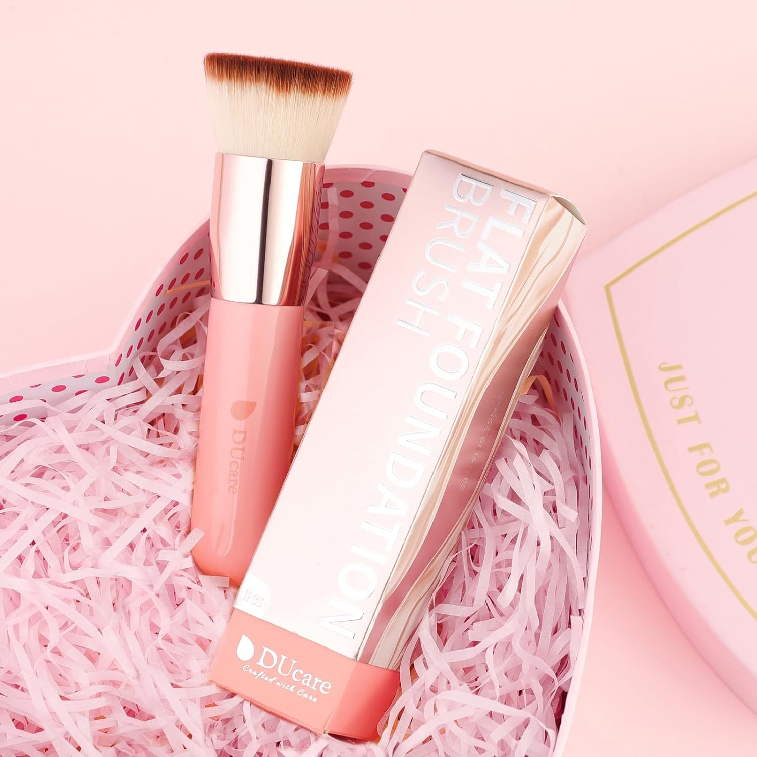 Self Tanner Brush Kabuki Foundation Brush for Liquid Makeup Flat Top Professional Stick Buffing Blending Mineral Powder Large Makeup Face Brush, Pink